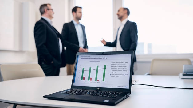 Optimize your manufacturing processes with services from Endress+Hauser services